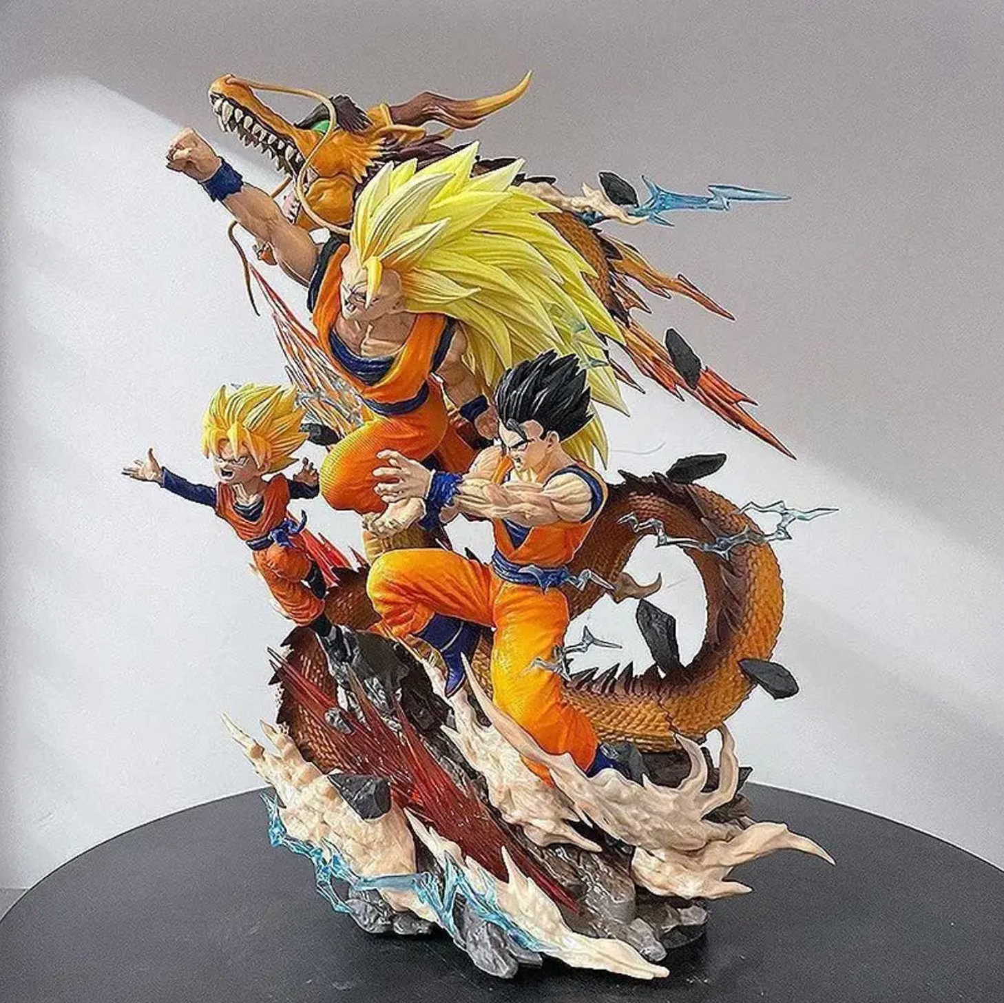 Son Goku Fight Scene Action Figure – 28cm